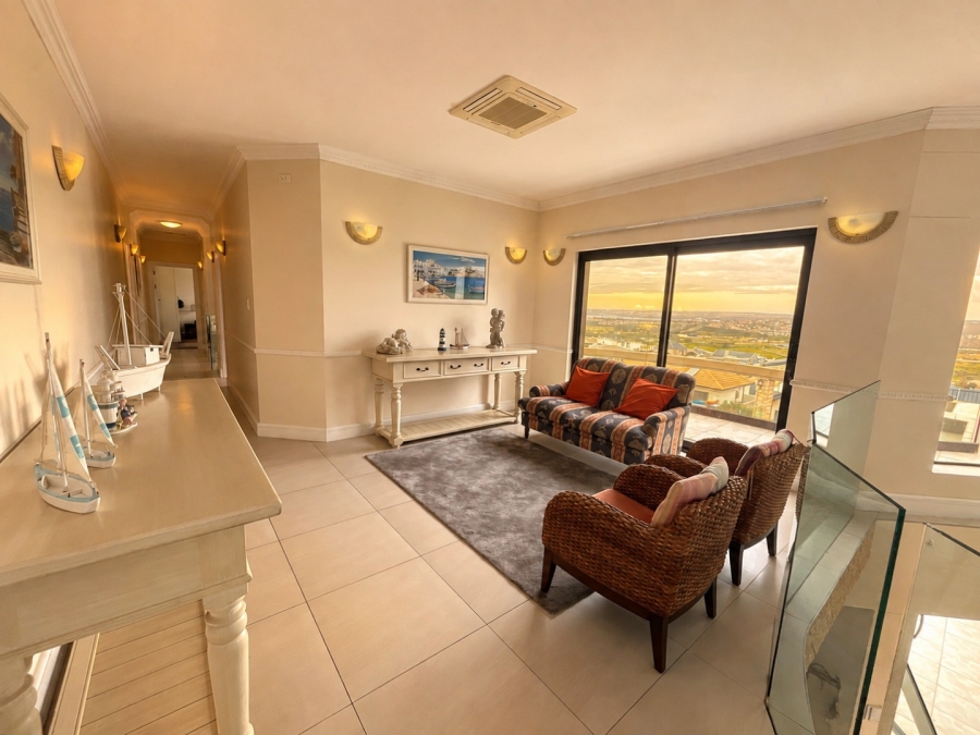 6 Bedroom Property for Sale in Monte Christo Western Cape